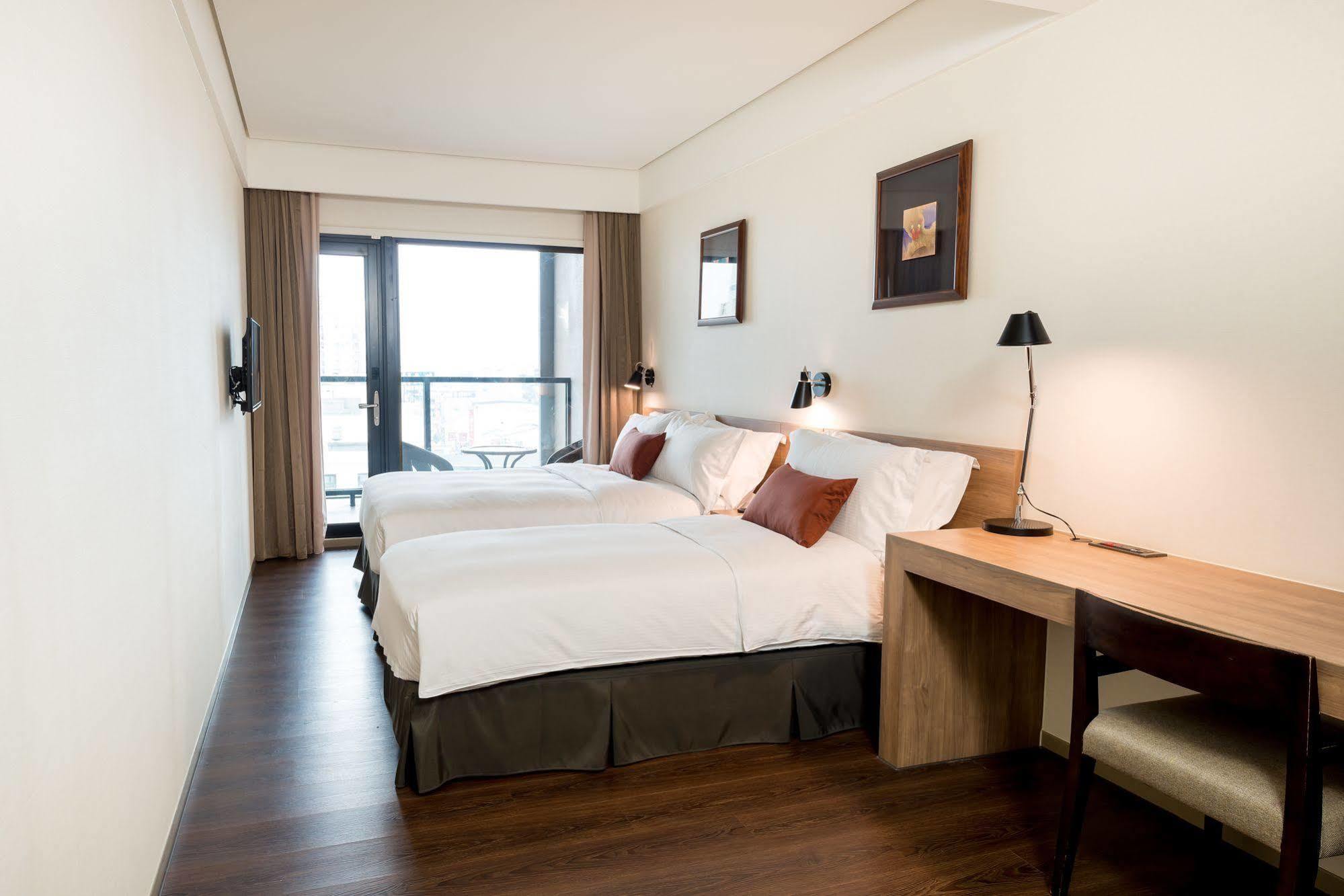 Hotel Just Sleep Hualien Zhongzheng Zewnętrze zdjęcie